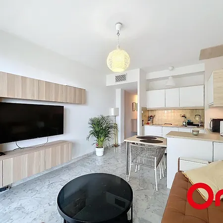 A Avec Piscine, Climatisation Et Wi-fi - Fr-1-647-39 * مينتون